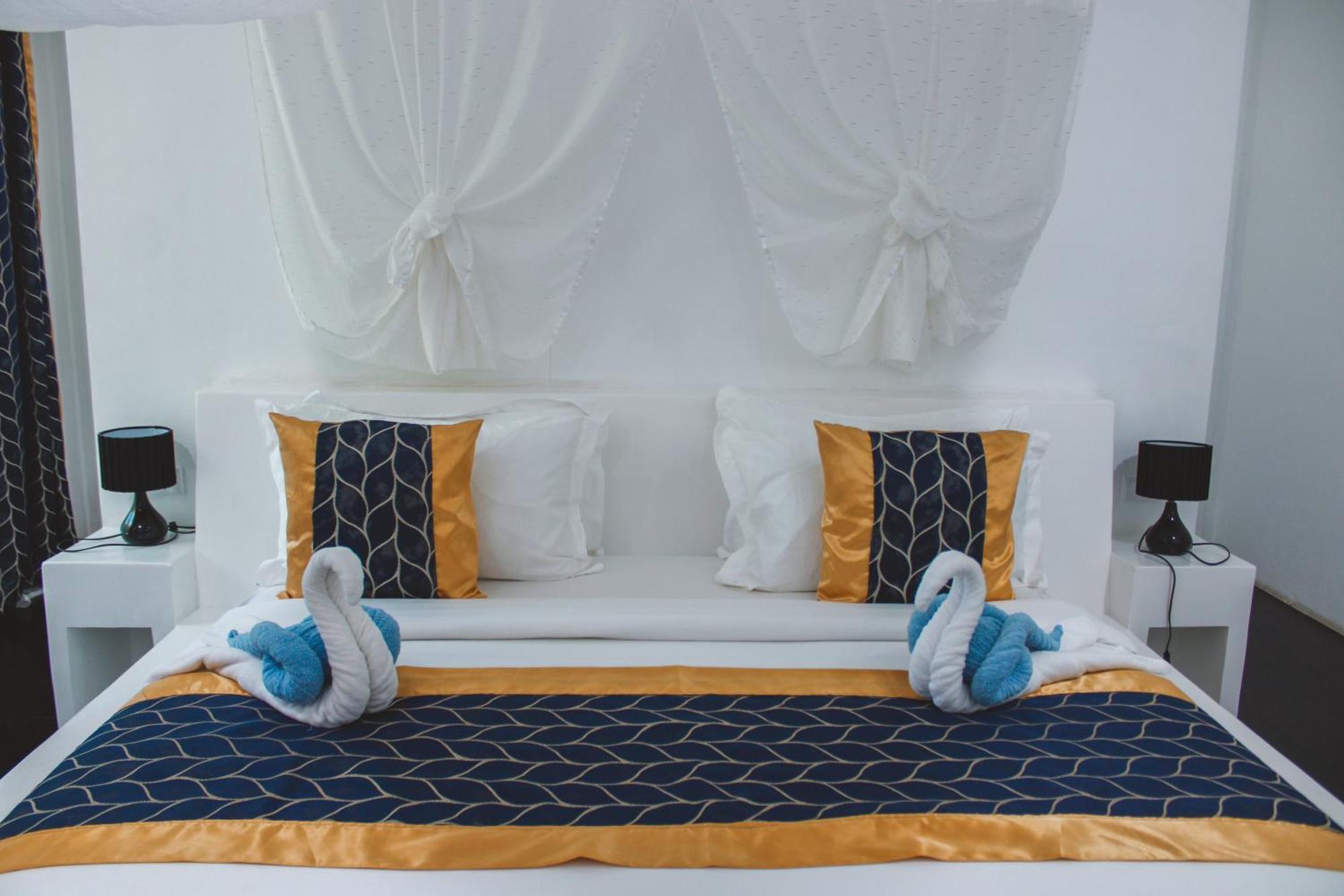 Carpe Diem Villas & Resort Puerto Princesa Екстер'єр фото